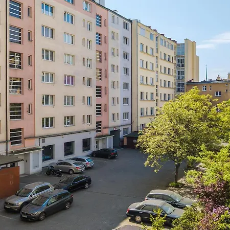 Skwer Kosciuszki By Renters *